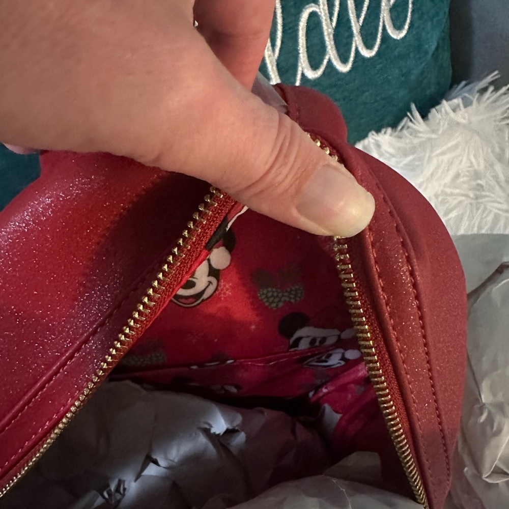 🌲Loungefly Disney Mickey Mouse Christmas Santa Wallet & Backpack🌲 - Picture 9 of 12